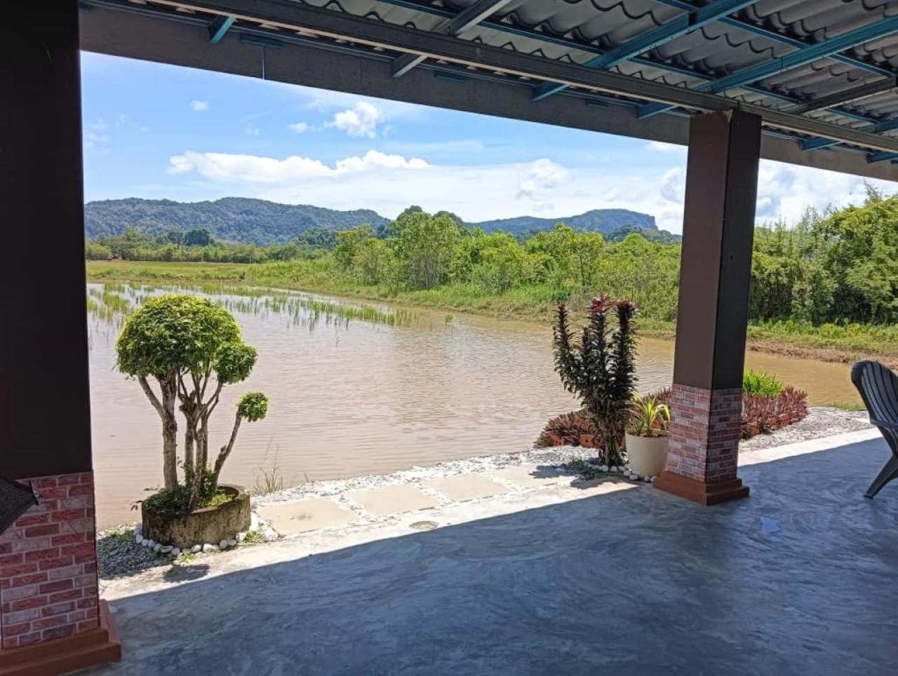 Damai D Homestay Kangar Exterior foto